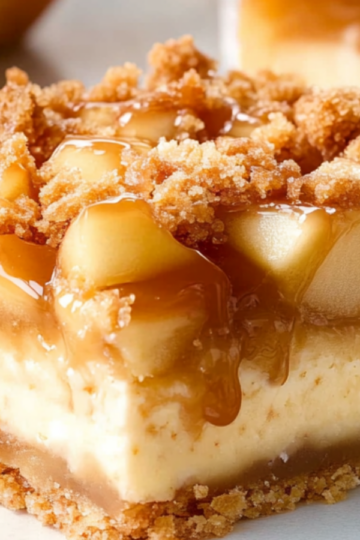 Caramel Apple Cheesecake Bars