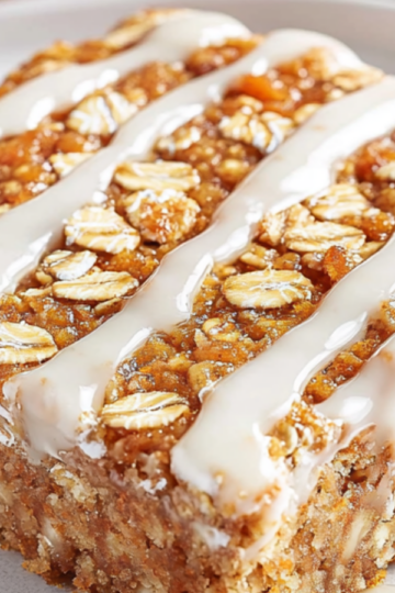 Carrot Cake Oatmeal Bars: A Healthy Breakfast Option