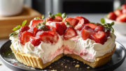No-Bake Strawberry Cream Pie: Easy & Delicious