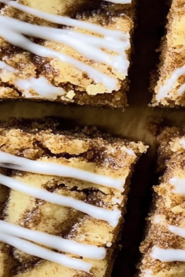 Cinnamon Roll Blondies Recipe to Delight You