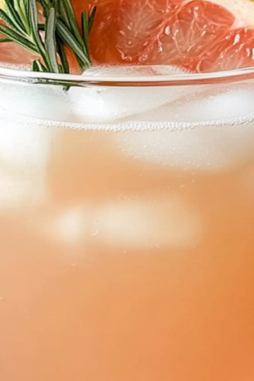 Refreshing Grapefruit Rosemary Summer Spritzer Recipe