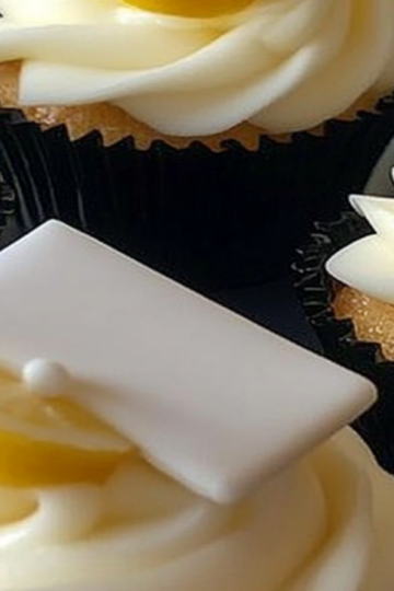 Celebrate with Zesty Lemon Graduation Cupcakes Recipe