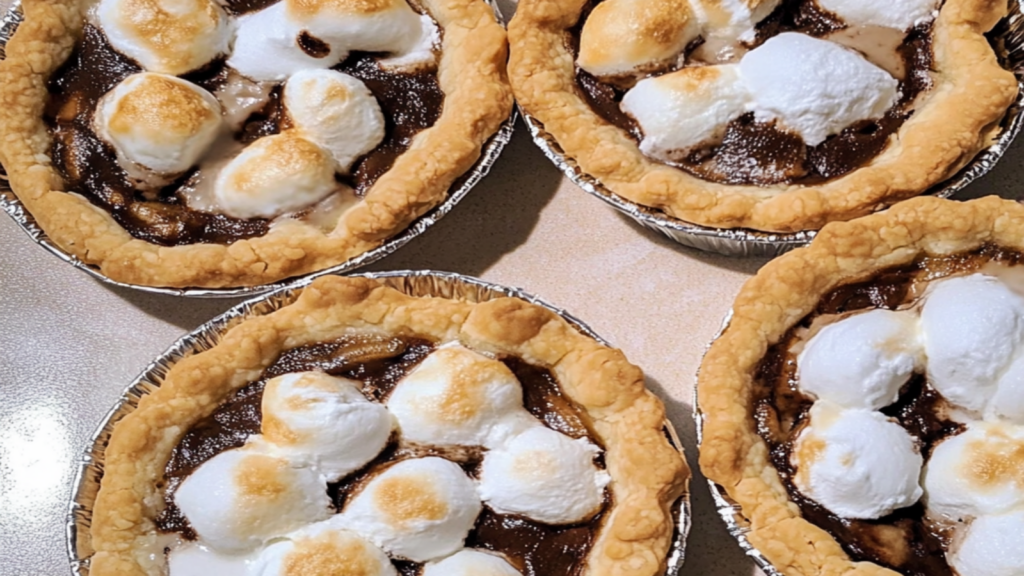 Mini S’mores Pies: A Cozy Treat Delight