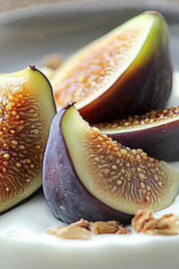 Fig Recipes: Fresh Fig and Greek Yogurt Parfait