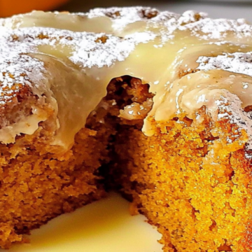 Pumpkin Spice Cake Bundt with Powdered Sugar