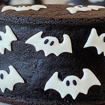 Adorable Cute Bat Oreos - Fun Halloween Treats Recipe