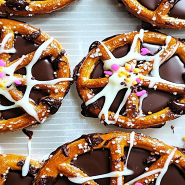 Spooky Easy Halloween Chocolate Pretzel Spider Webs