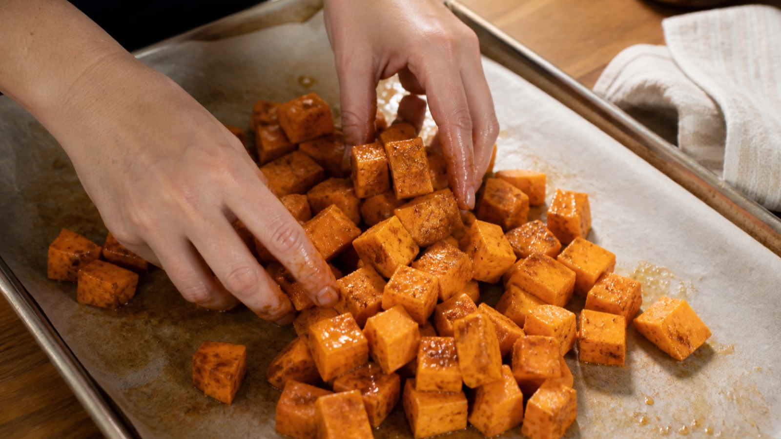 Preparation step for Roasted Sweet Potatoes with Cinnamon & Honey